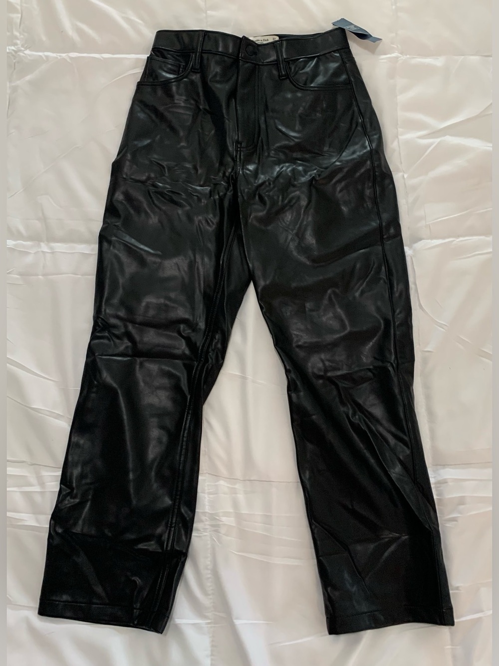 New with tags Abercrombie and Fitch pleather pants womens size 27 X Short